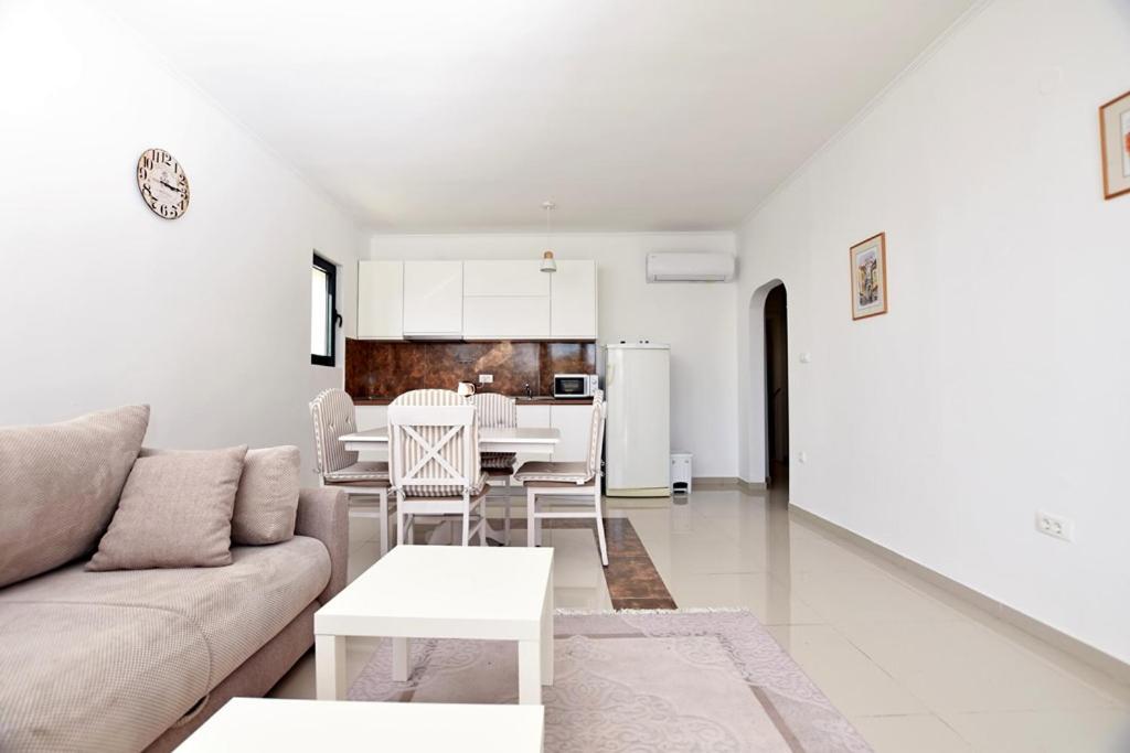 Jednosoban Stan Milinic Apartment แฮร์เซ็ก-โนวี ภายนอก รูปภาพ